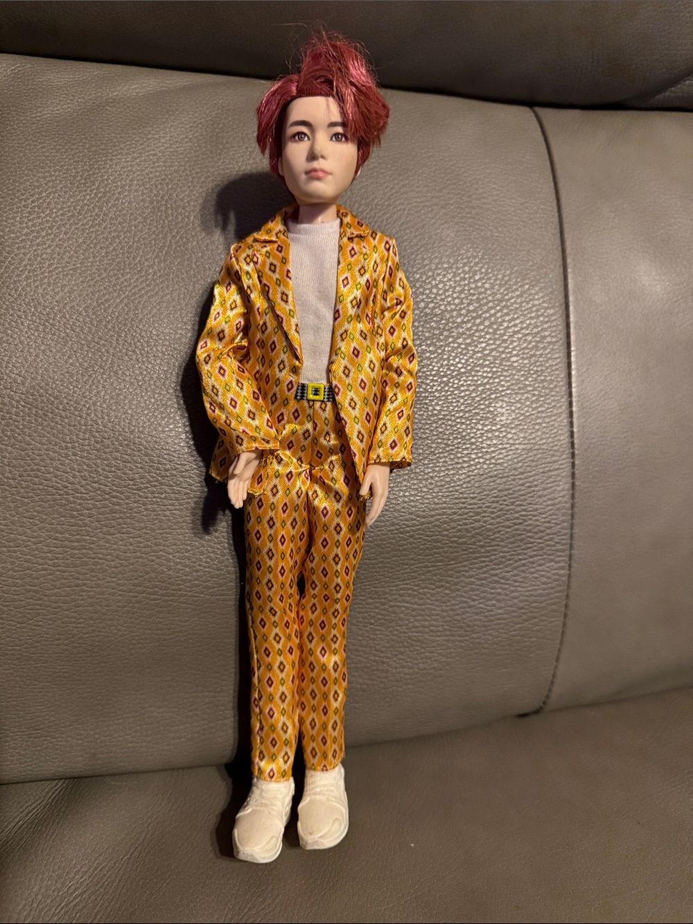 2019 Mattel BTS Jung Kook Idol Fashion Doll yellow pattern suit